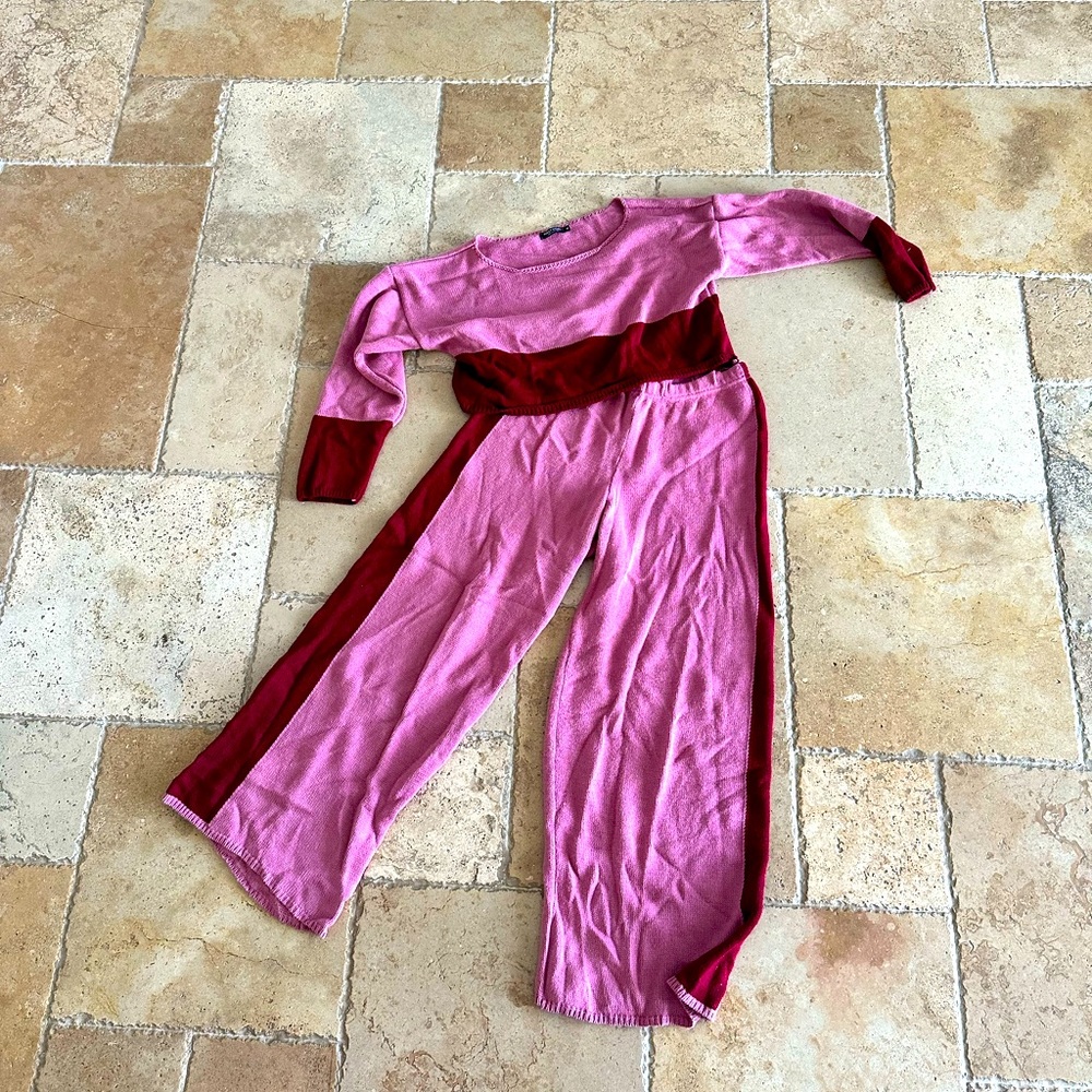 Cute pink and red lounge set